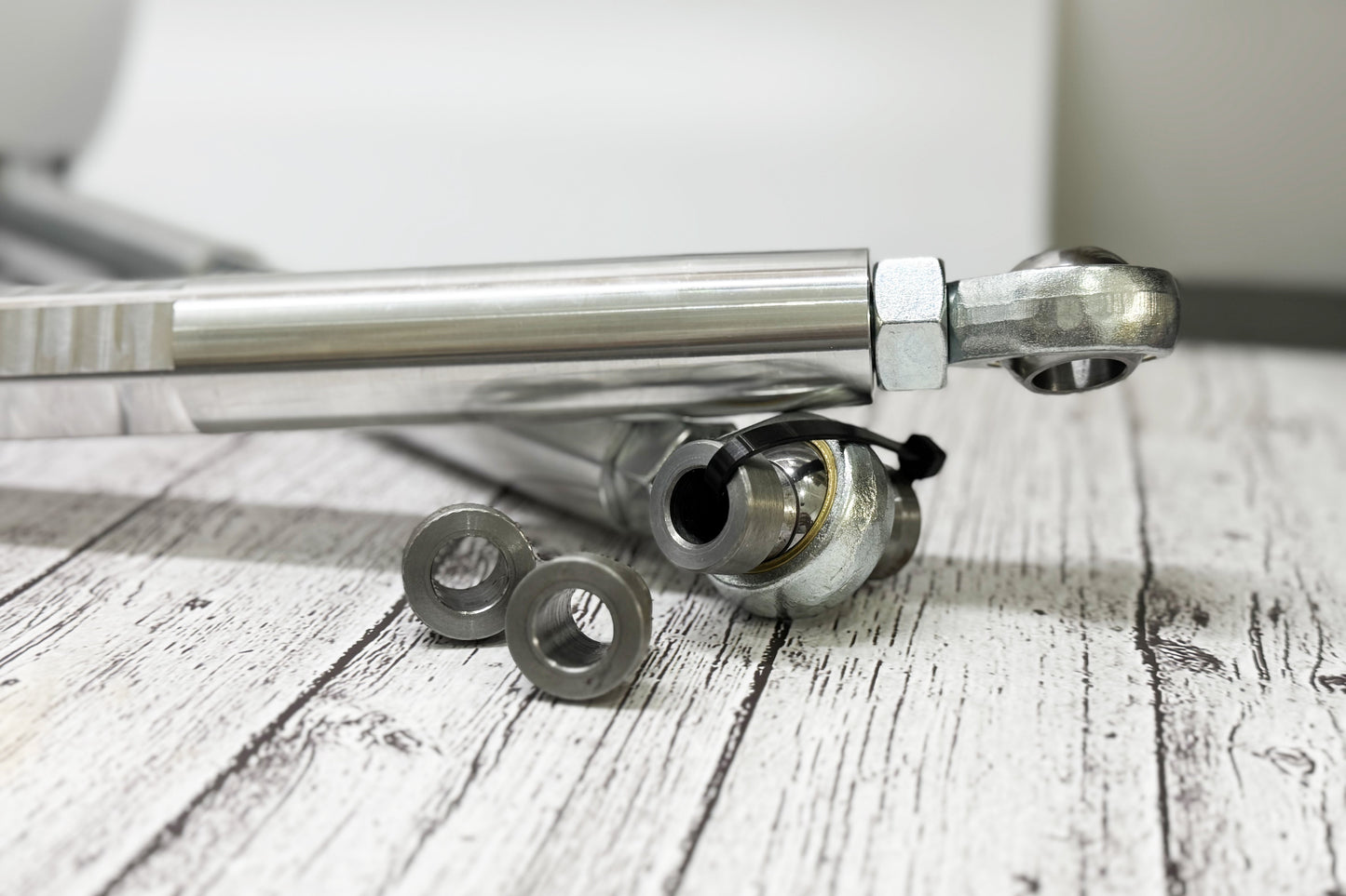 Adjustable Rear Toe Arms BMW E9x & E8x & Eccentric Lockout Washers