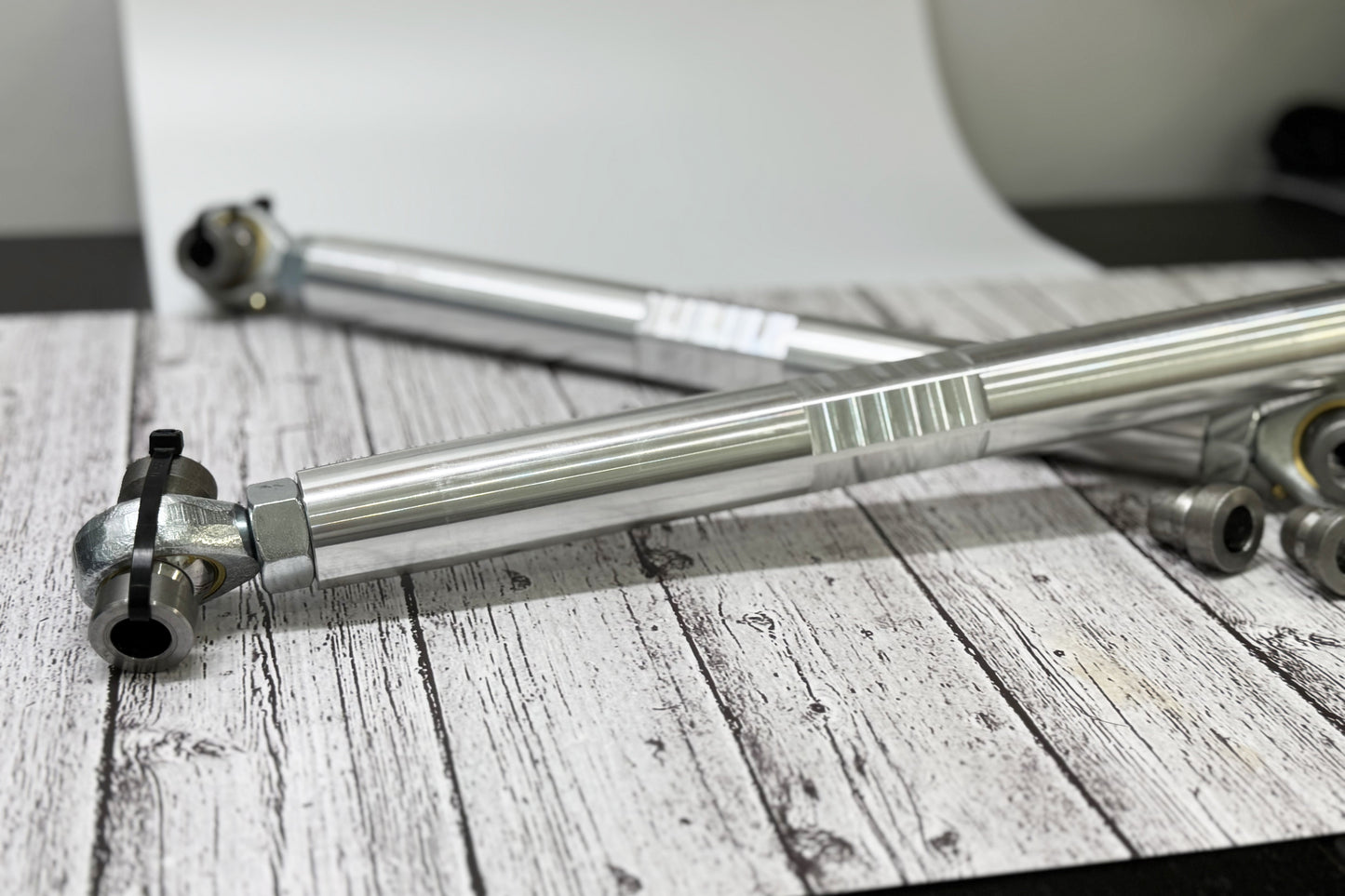 Adjustable Rear Toe Arms BMW E9x & E8x & Eccentric Lockout Washers